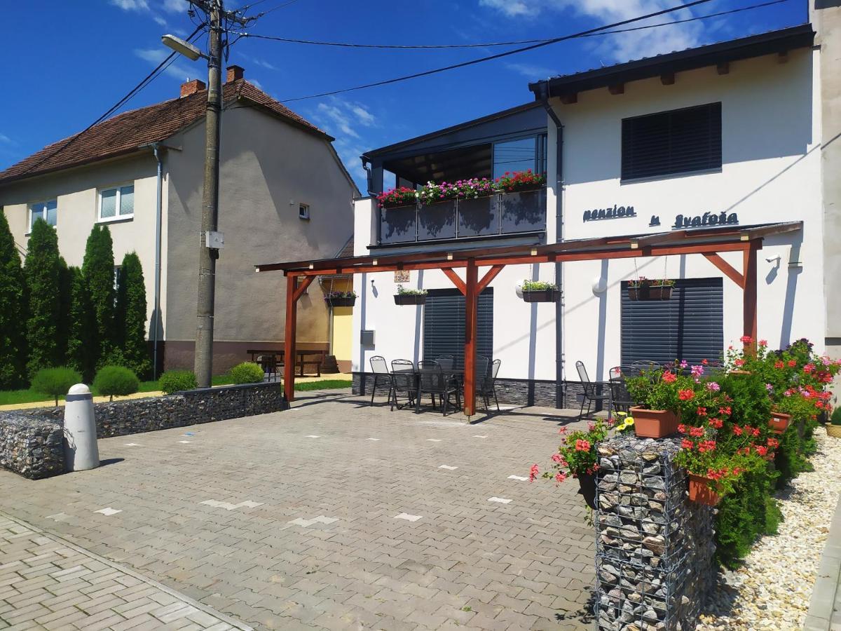 Penzion U Svatosa Mutenice Bagian luar foto
